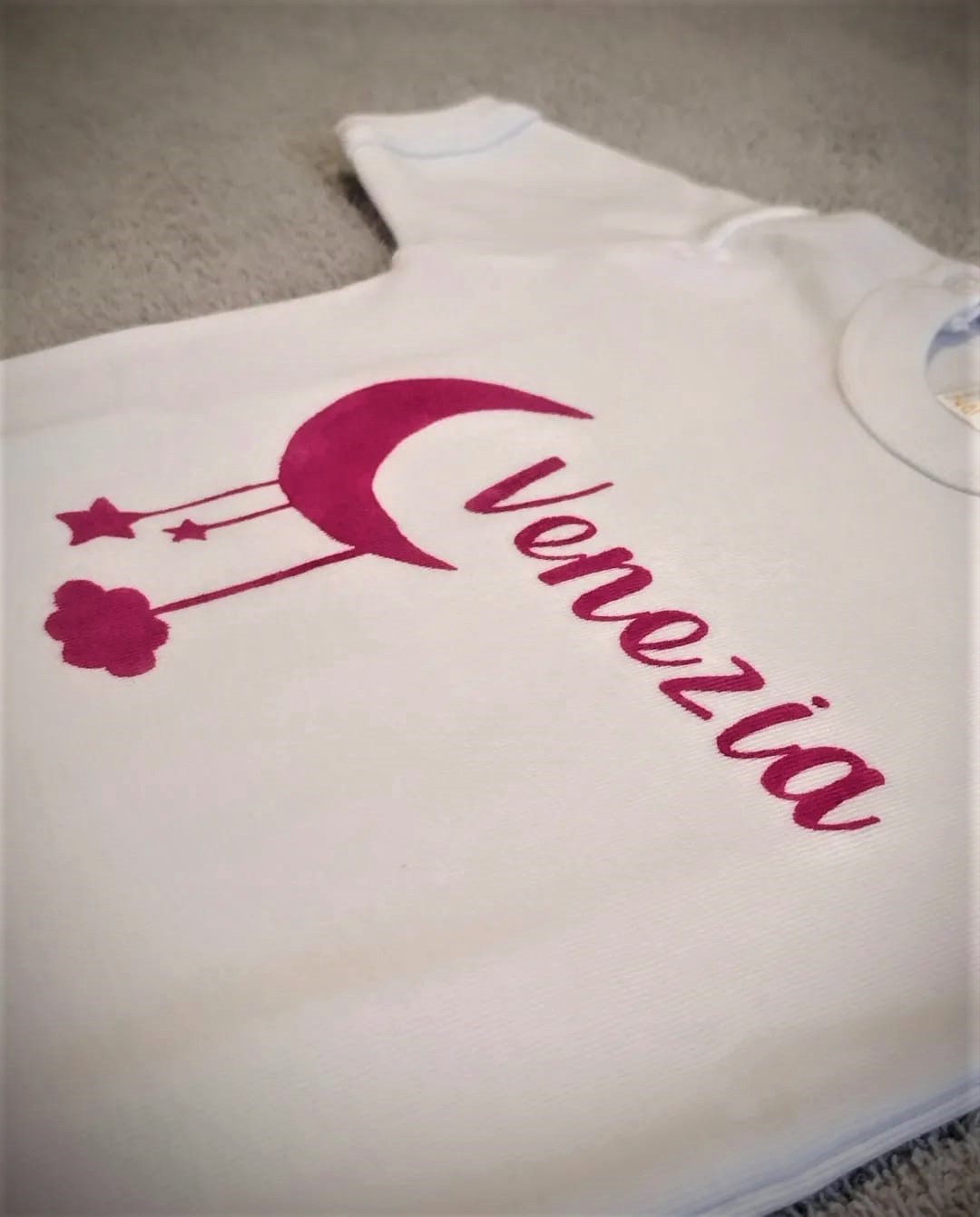 Body luna y estrellas + nombre a elección - Imagen 2